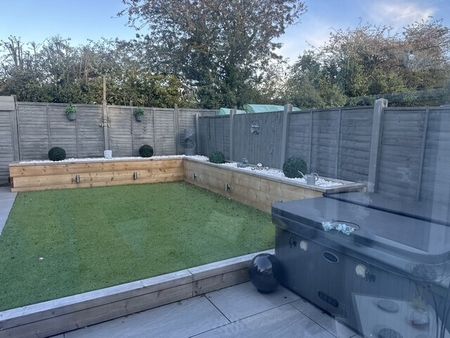 Fairway, Branston, BURTON-ON-TRENT - Photo 2