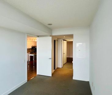 For Lease - 19 Singer Court Unit# 1705, Toronto, Ontario - Photo 4