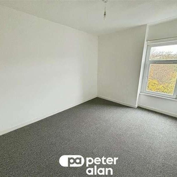 High Street, Fleur De Lis, Blackwood, NP12 - Photo 1