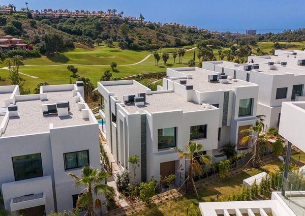 4 bedroom luxury Villa for rent in Marbella Del Este, Spain
