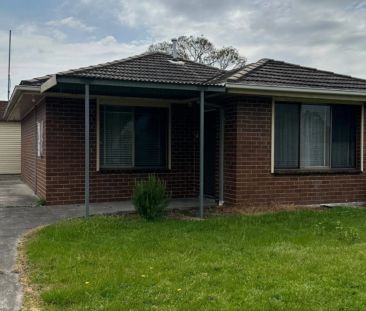 Low Maintenance Family Home - Photo 6