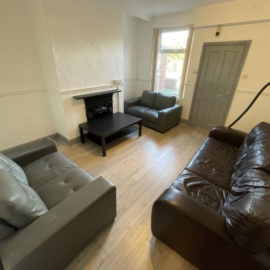 5 bedroom terraced house to rent - Photo 1