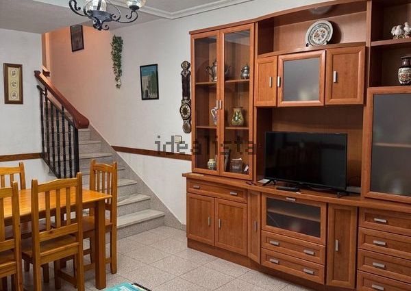 Alquiler de chalet adosado en Calle Río Eresma, 51