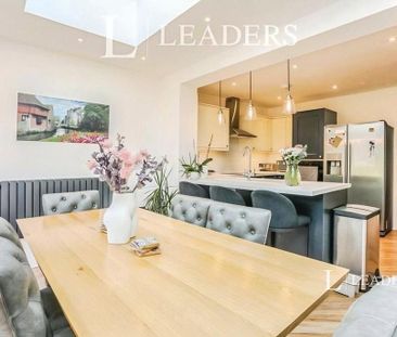 2 bedroom terraced house to rent - Photo 3