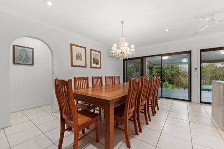 Fergus Court Lodge - A Unique Lifestyle Property with Space for Family, Business & Entertaining - Photo 5