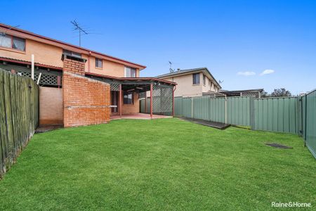 Versatile Family Home in a Prime Location - Photo 4