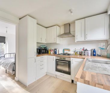 3 bedroom semi-detached house to rent - Photo 6