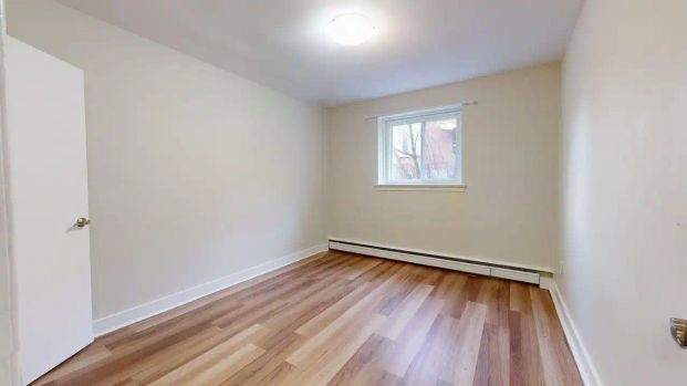 1196 Shillington — 1 Bedroom Promotion for 8 Months - Photo 1