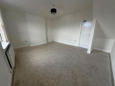 4 bedroom terraced house to rent - Photo 2