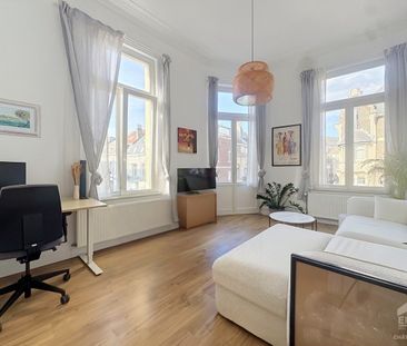 1-bedroom apartment + study for rent in Ixelles - Photo 1