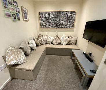 1 bedroom in a house share to rent - Photo 3