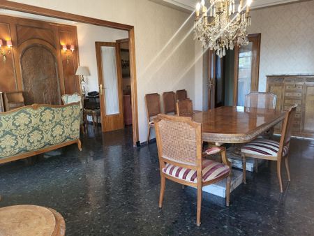 AMPLIO Y SEÑORIAL PISO EN EL CENTRO DE LA CIUDAD - Photo 2