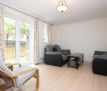 *** STUDENT HOUSE *** A fantastic opportunity to rent a room in thi... - Photo 1