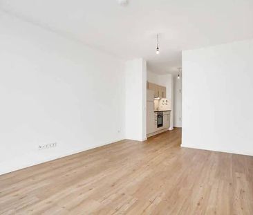 1 Zimmer Studio mit EBK, Aufzug & Balkon - 25 Mins zum Alexanderplatz - Photo 1