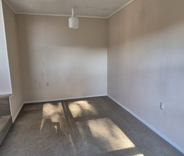 Comfortable 4 Bedroom Family Home - Photo 1