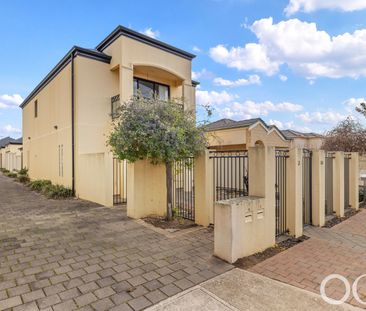 Open the Door to Spacious, Sunlit Townhouse Living in Campbelltown - Photo 5