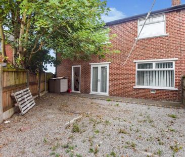 1 bedroom semi-detached house to rent - Photo 5