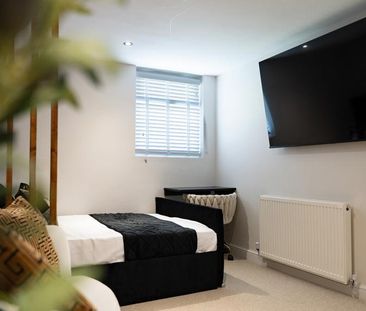 7 bedroom terraced house to rent - Photo 4