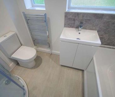 Hollydale Close, Reading, RG2 - Photo 2