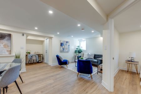 For Lease - 8 Clearview Heights Unit# Walkup Basement, Toronto, Ontario - Photo 2