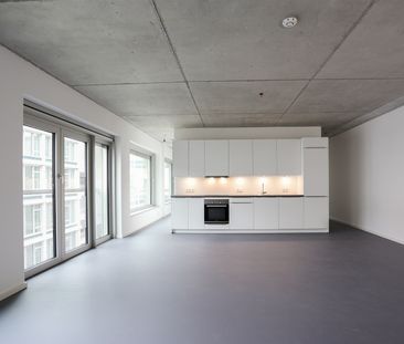 Ein besonderes Schmuckstück mit viel Platz, Sichtbeton, EBK und Sma... - Photo 1