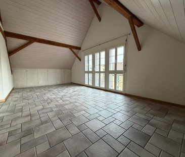 "grosszügige 2.5-Zimmer-Wohnung an zentraler Lage mit Balkon" - Foto 1