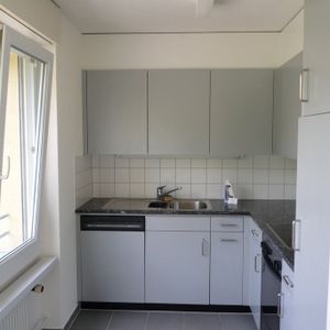 Grosszügige und kinderfreundliche Wohnung an attraktiver Wohnlage - Photo 2