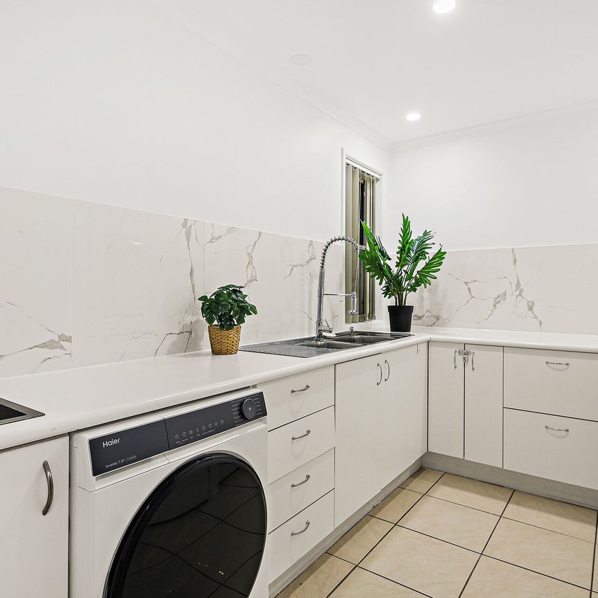 Bellmere - Photo 1