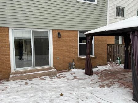 For Lease - 146 Fanshawe Drive, Brampton, Ontario - Photo 5