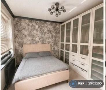3 bedroom terraced house to rent - Photo 5