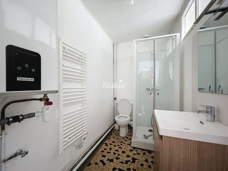 Location Appartement 3 pièces 67m² ST LO 50000 - Photo 3