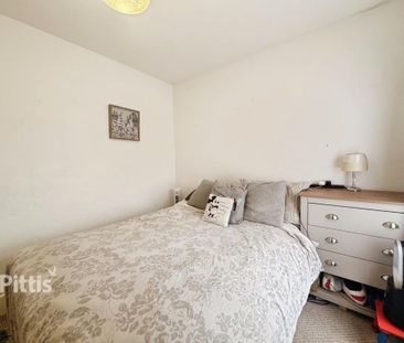 2 bedroom terraced house to rent - Photo 3