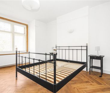 Wavertree Road, London, SW2 3SS - Photo 3