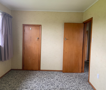 Whakaronga - 3 Bedrooms - Photo 4