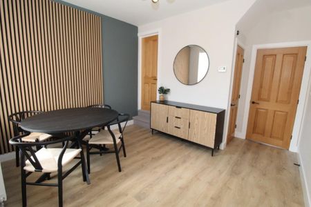 2 bedroom terraced house to rent - Photo 4