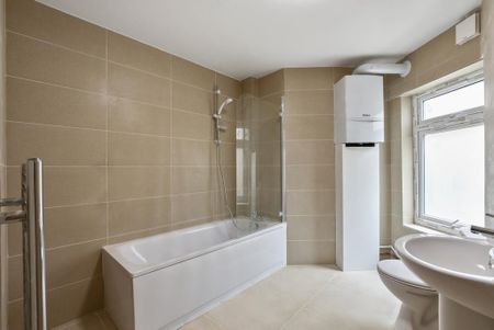 2 bedroom flat to rent - Photo 5