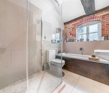 2 bedroom semi-detached house to rent - Photo 4