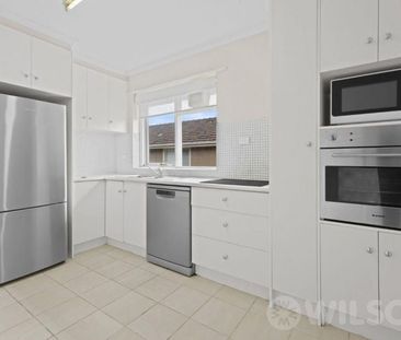 Top floor gem - Photo 3