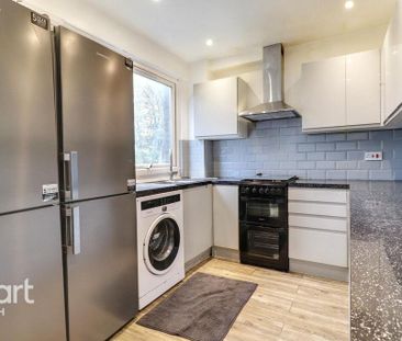 5 bedroom terraced house to rent - Photo 2