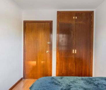 Rooms for rent in a 4-bedroom apartment in Madrid! - Photo 3