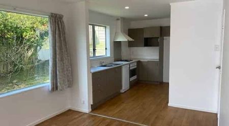 Spacious home in Churton Park - Photo 3