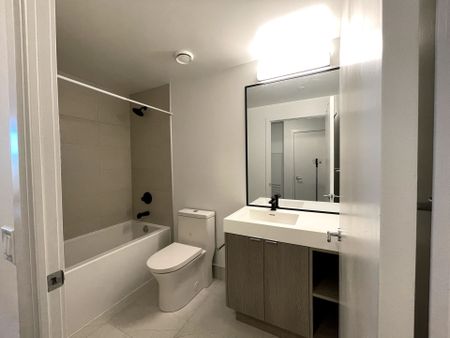 For Lease - 250 Lawrence Avenue Unit# 426, Toronto, Ontario - Photo 3