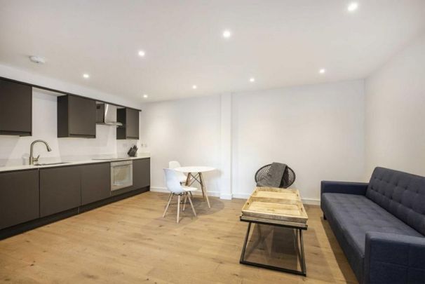 1 bedroom flat to rent - Photo 1