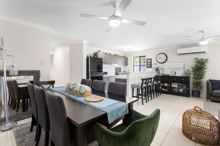 37 Severn Crescent, North Lakes QLD 4509 - House For Rent | Domain - Photo 3