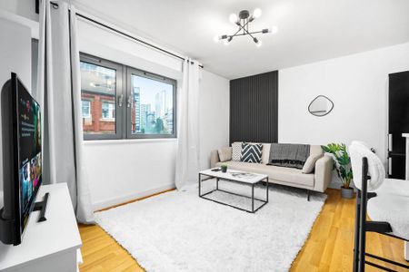 3 bedroom flat to rent - Photo 5