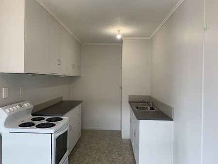 Unit 1, 7 Parker Avenue, New Lynn, Auckland - Photo 2