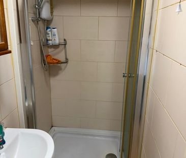 1 Bed Flat, St Saviours Road, LE5 - Photo 3