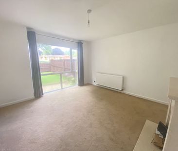 3 Bedroom - Photo 4