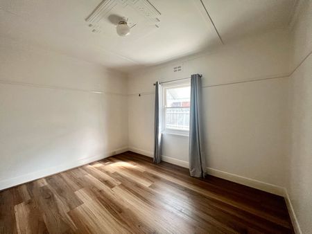 Light, Bright & Renovated Throughout - Photo 3