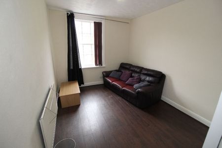 Latham Street Flat, PRESTON, Lancashire PR1 3TE - Photo 4